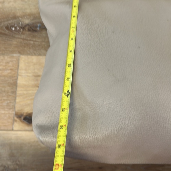 Quince taupe Italian tall cow leather tote bag - Picture 8 of 16